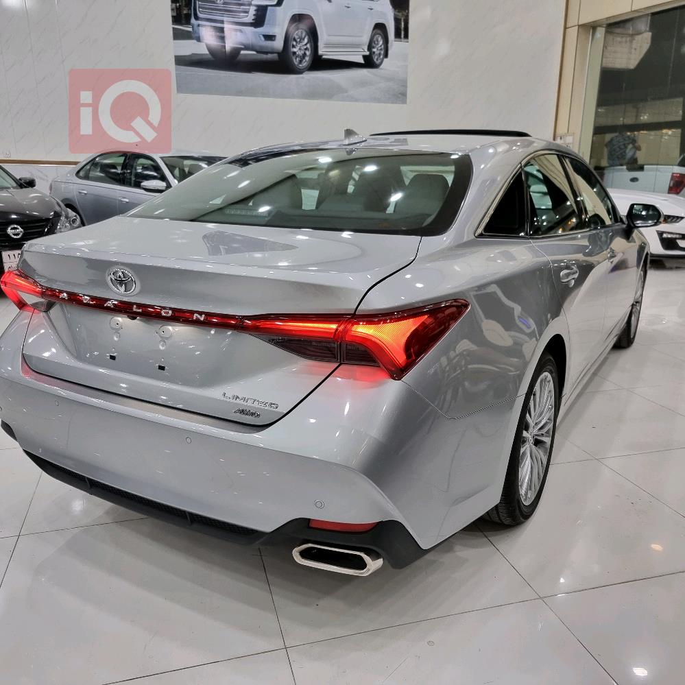 Toyota Avalon
